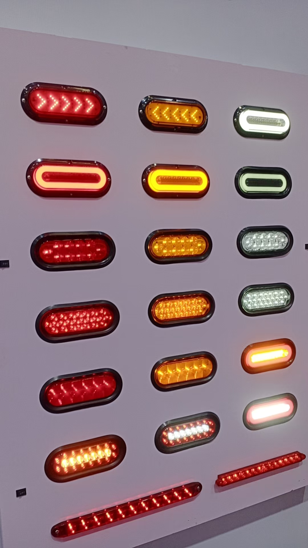 Technologies and Compliance Standards,Tail Lights,Turn Signal / Indicator Lights,Emergency & Warning Lights,Maintenance Tips for Truck Lighting Systems 